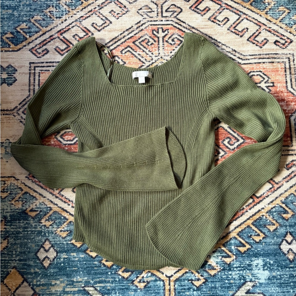 Uniqlo X Mame Kurogouchi 3D knit square neck tops - Picture 2 of 3